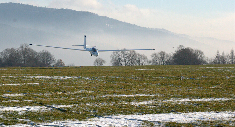 Szd-Allstar-Pzl-Glider-Aktuell-Szd-54-2-Test-Flight-03-Aproach-17m